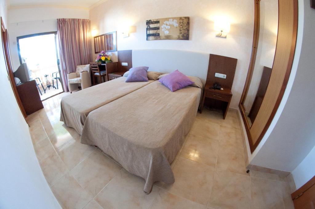 Hotel Cala Gat カラ・ラトハダ エクステリア 写真