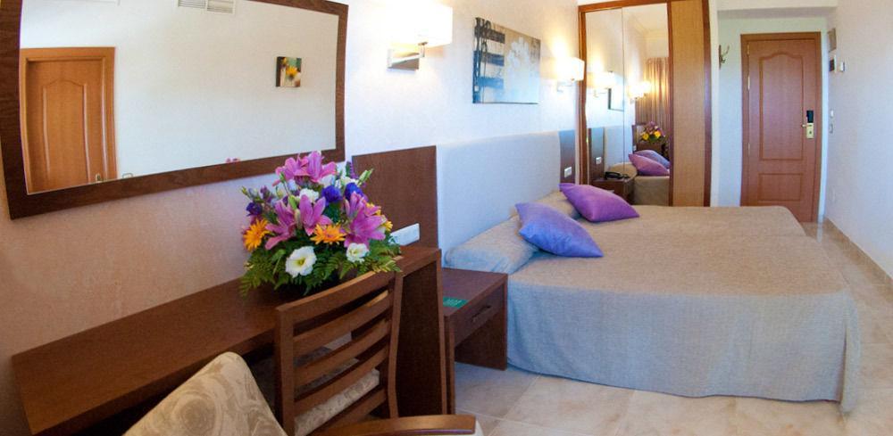Hotel Cala Gat カラ・ラトハダ エクステリア 写真